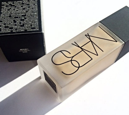 Nars Natural Radiant Longwear Foundation Light One Reflecting Foundation